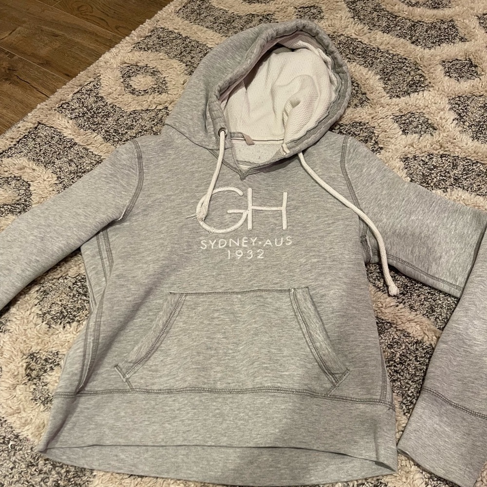 Gilly Hicks sweatshirt
